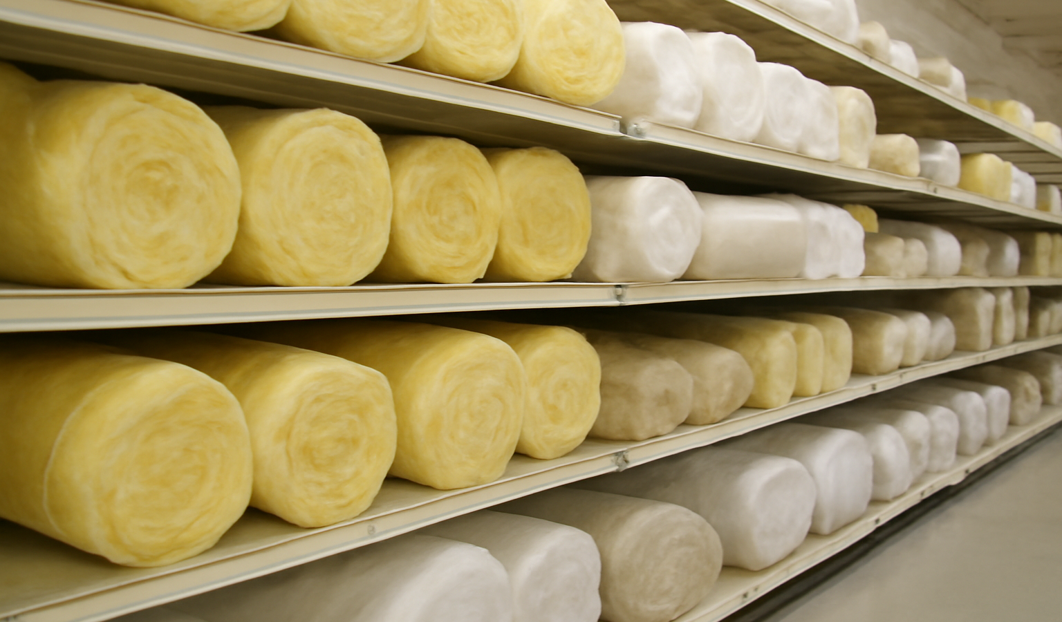 rayon isolants en magasin de bricolage